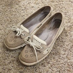 Sperry boat shoe